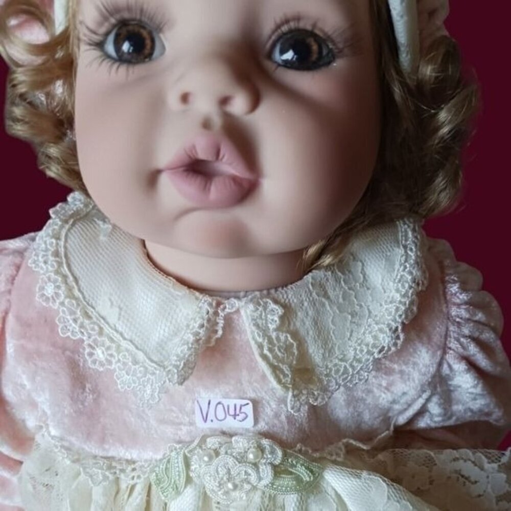 Vintage vinyl doll pink and white "14" - Picture 10 of 12